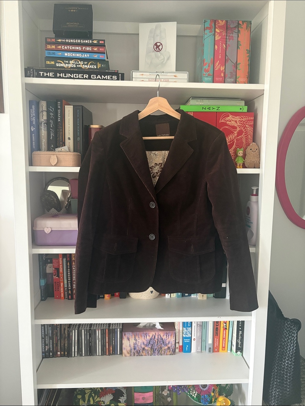 EUC vintage women’s size S corduroy brown blazer